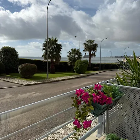 T1 Sea & Pool Apartment Caxias