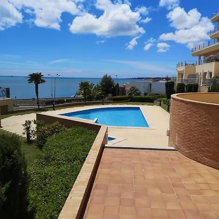 Apartment T1 Sea & Pool